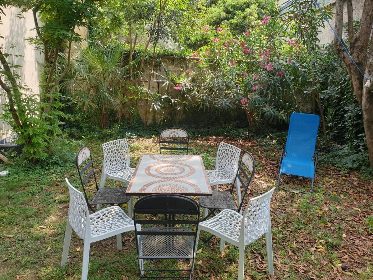 Maison 150M2 Jardin A Louer En Entier, Bordeaux Centre Chartrons, 3 Chambres 3 Salles De Bains 1 Canape-Lit Llllnumero De Telephone Dans L'Annonce Si Questionlll Екстериор снимка